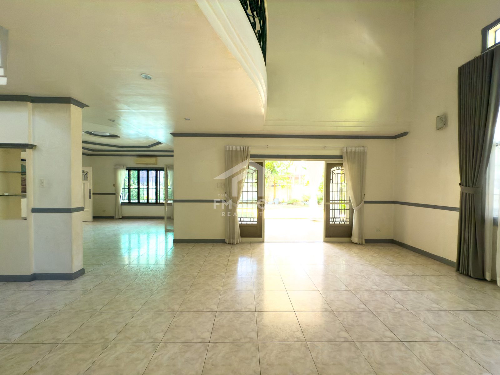 House with Swimming Pool for Rent in Ayala Alabang Village. Property ID: FM022 — photo 10