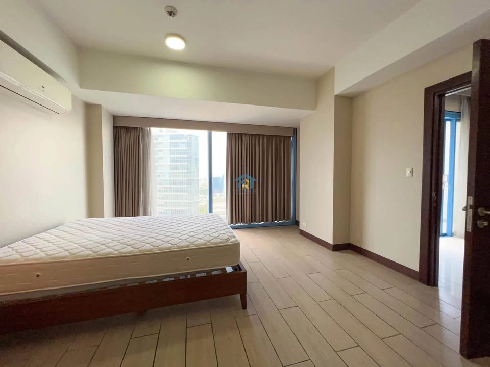 3 Bedroom in Three Central Salcedo Village Makati Condo for Rent Property ID: FM023 — photo 7