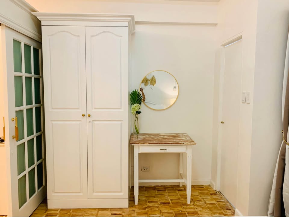 1 Bedroom For Rent in BSA Tower Residences w/ Balcony at Legaspi Makati City, Property ID: JP029 — photo 9