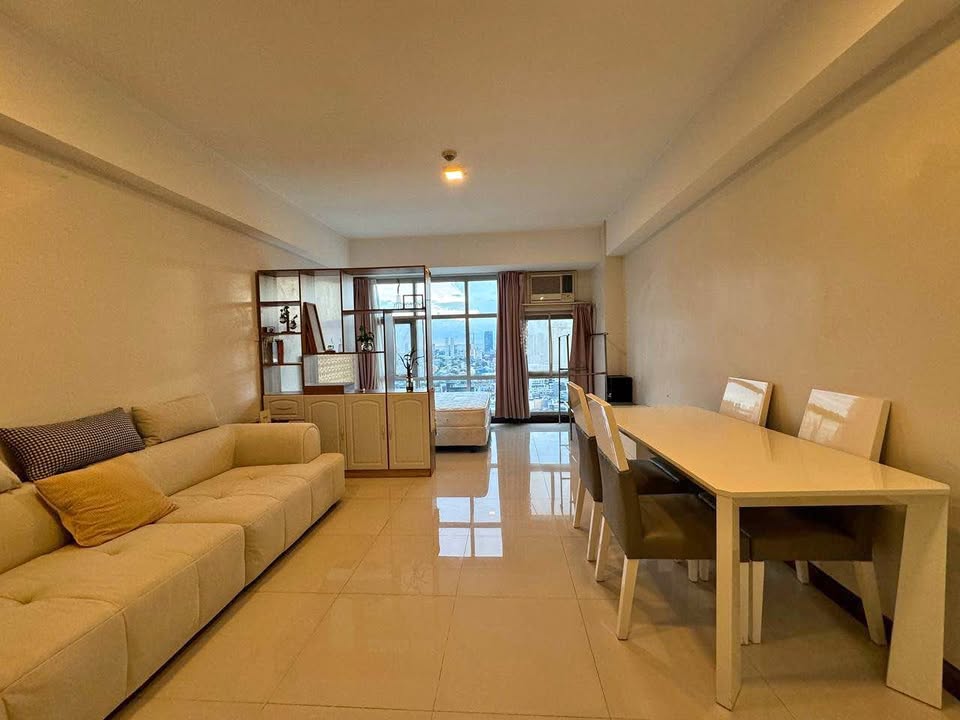 Executive Studio For Rent in Greenbelt Madison Residences at Legaspi Makati City, Property ID: JP030