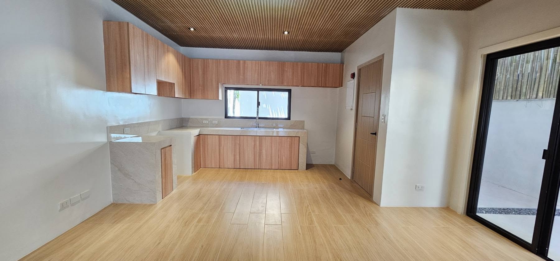 3 Bedroom Duplex House in BF Thai BF Homes Las Pinas City for Sale Property ID RT012 — photo 7