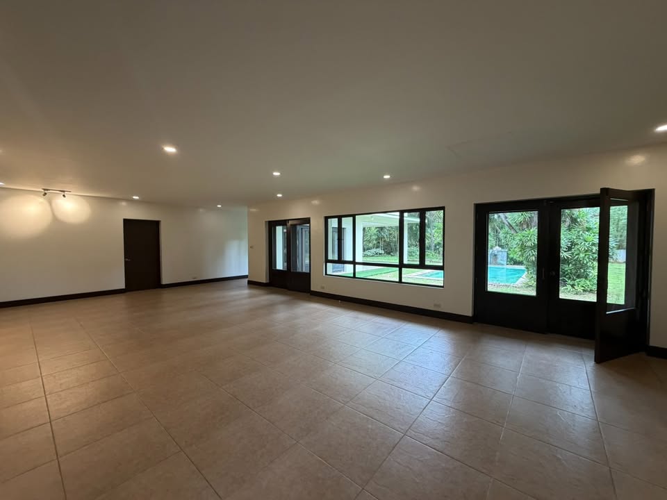 6 Bedroom in South Forbes Park Makati House for Rent with Swimming Pool Property ID: RT016
