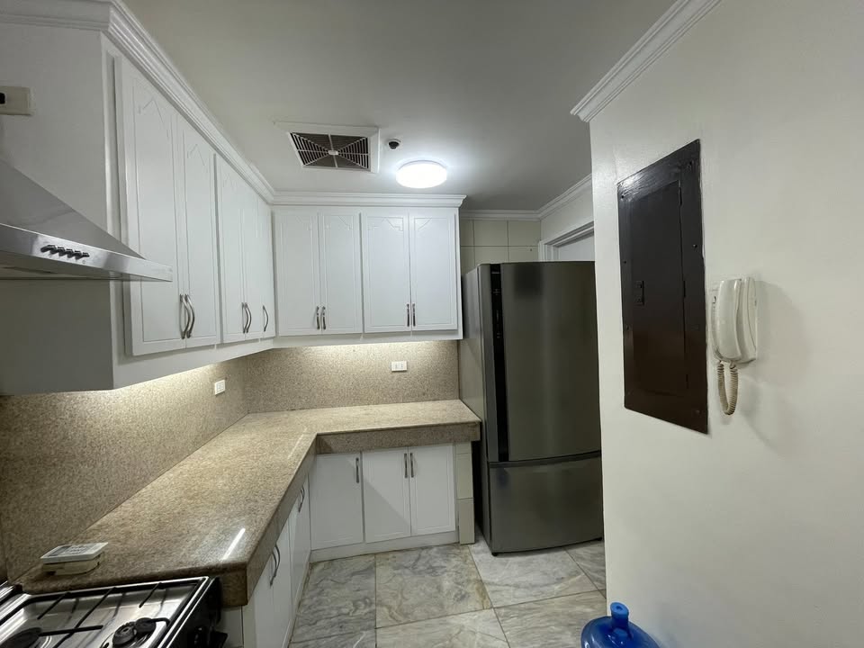 3 Bedroom in Skyland Plaza Makati City Condo for Rent Property ID: RT017