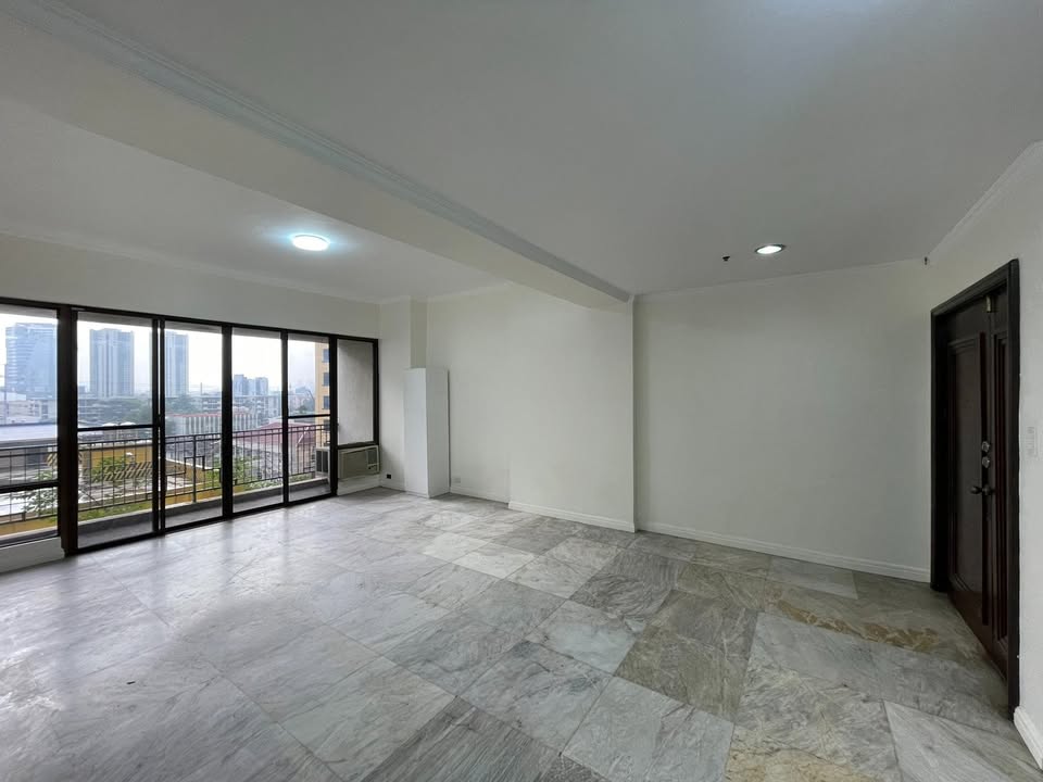 3 Bedroom in Skyland Plaza Makati City Condo for Rent Property ID: RT017 — photo 5