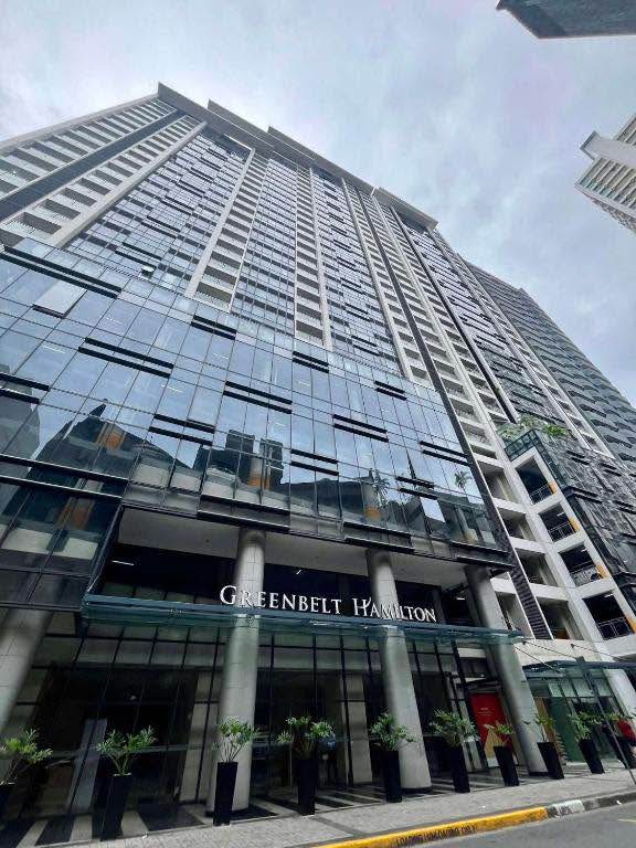 Executive Studio For Sale in Greenbelt Hamilton Tower 1 at Legaspi Makati City, Property ID: JP032 — photo 1