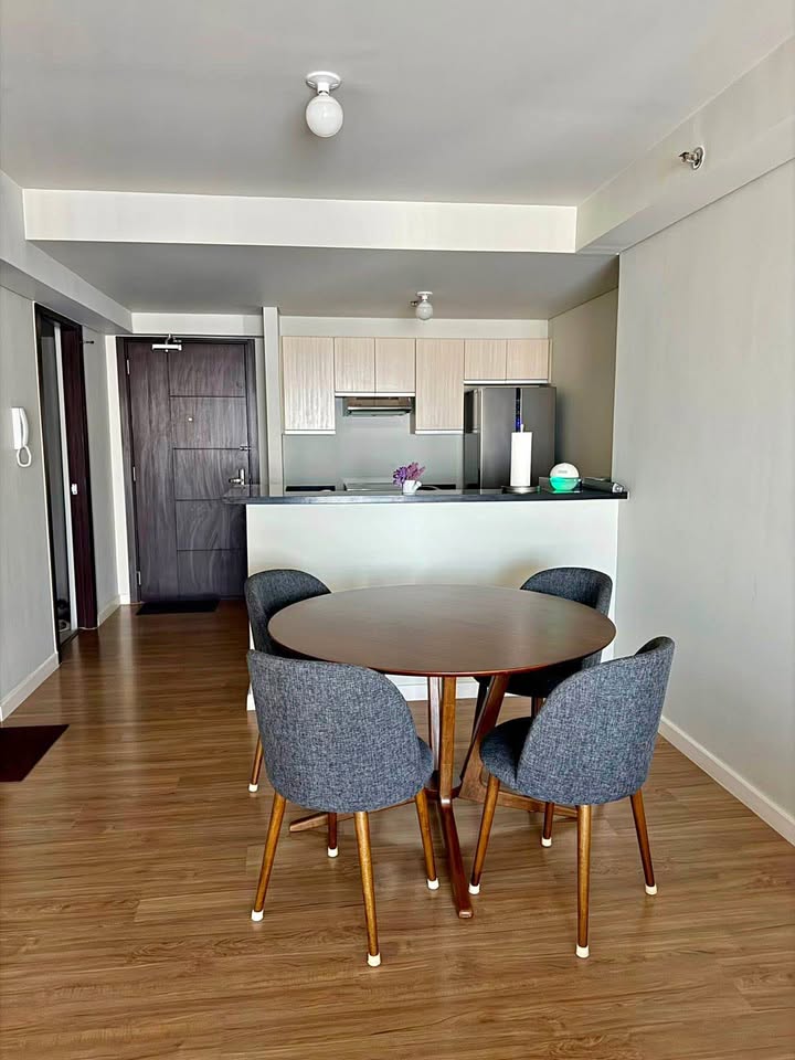 2 Bedroom in Kroma Tower Legaspi Village Makati Condo for Sale Property ID: RT018 — photo 2