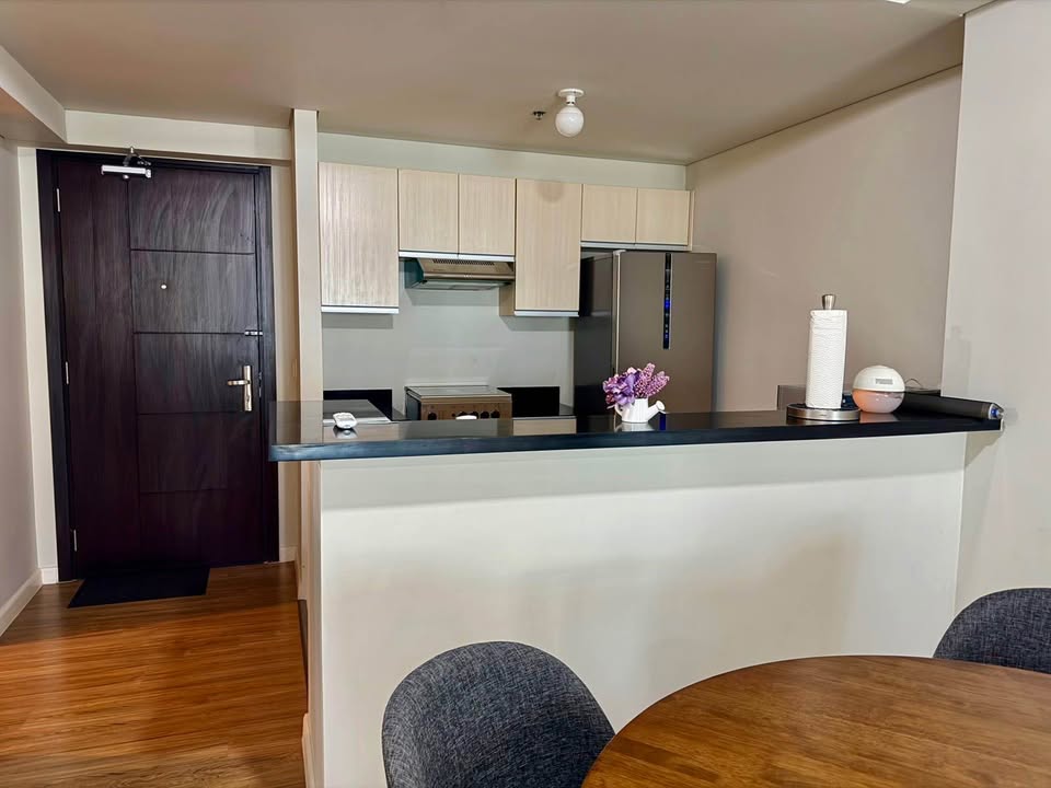 2 Bedroom in Kroma Tower Legaspi Village Makati Condo for Sale Property ID: RT018 — photo 3