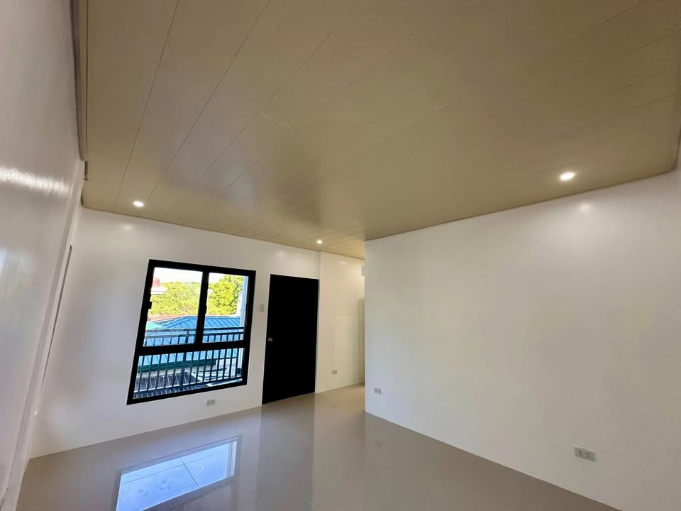 Brand New 5 Bedroom House for Sale in BF Homes, Paranaque City Property ID: RT019