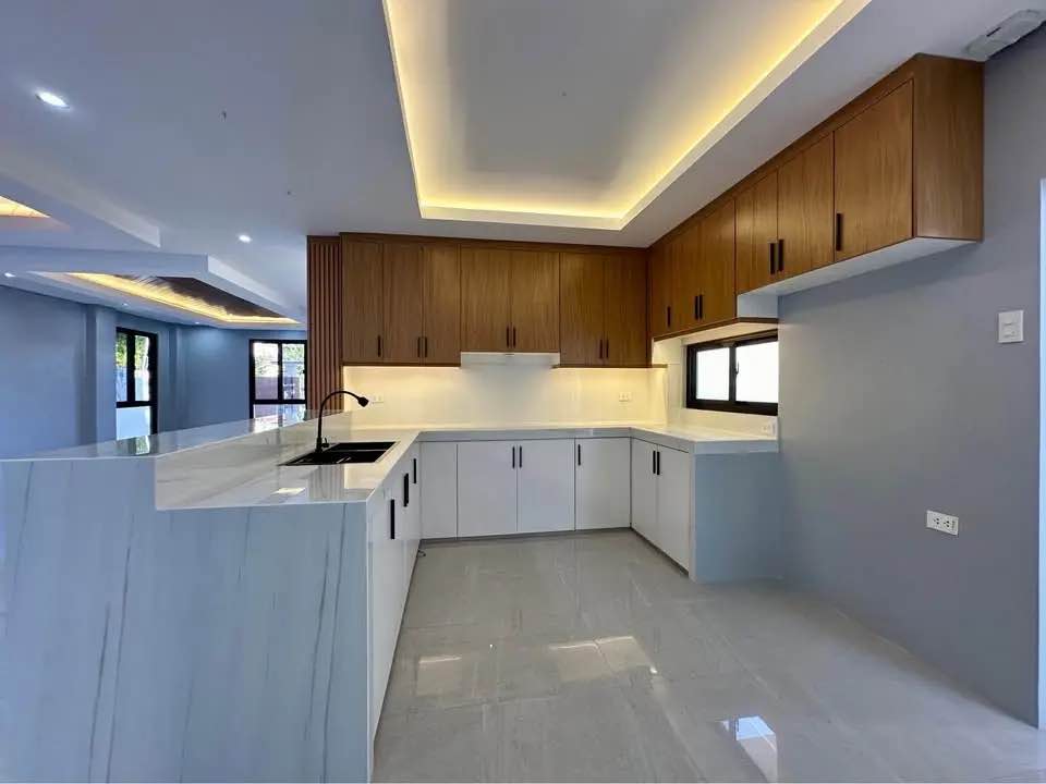 Brand New 5 Bedroom House for Rent in BF Homes, BF Northwest Paranaque City Property ID: RT020