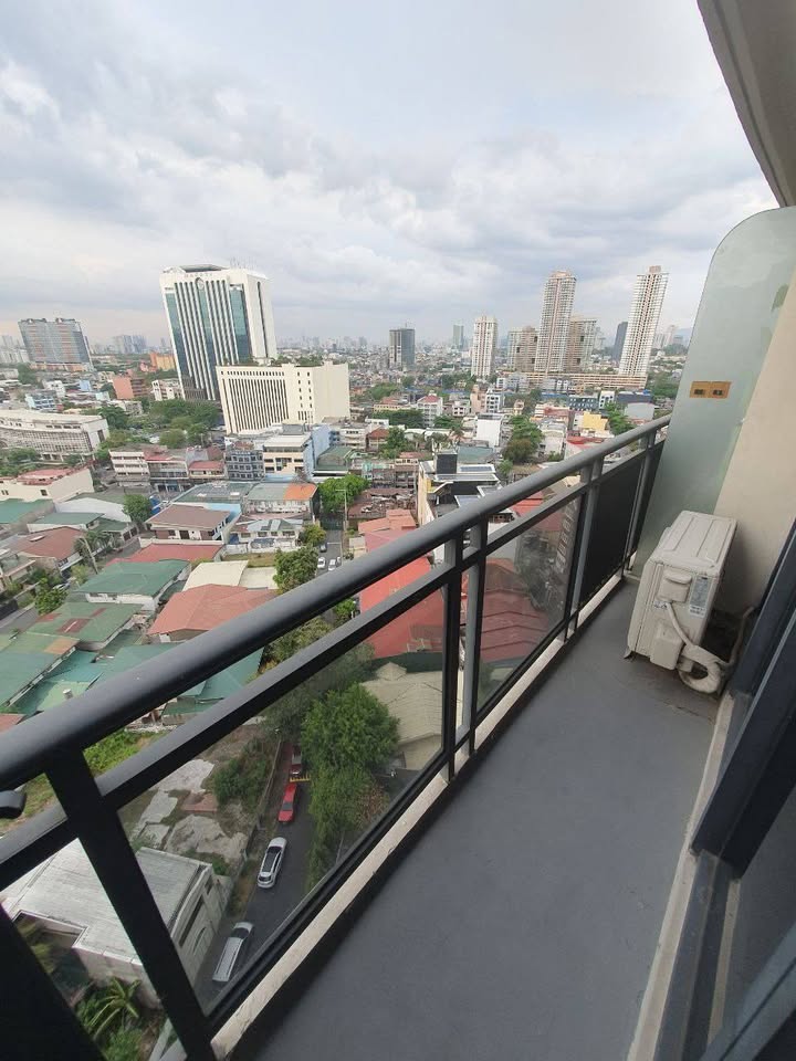 1 Bedroom For Sale in The Knightsbridge Residences at Poblacion Makati City, Property ID: JP038 — photo 9