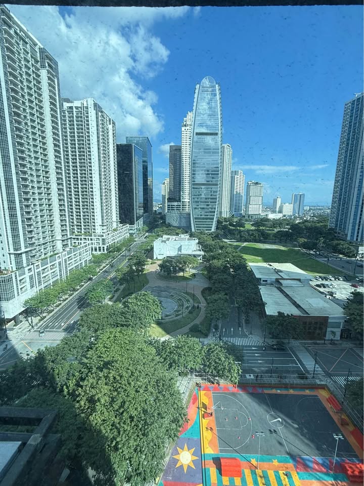Studio in Icon Plaza BGC Taguig Condo for Rent Property ID: RT025 — photo 7