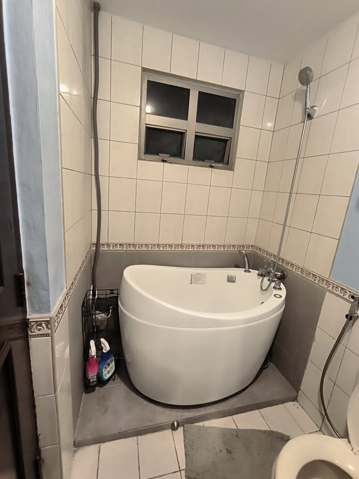 1 Bedroom in Paseo Parkview Suites Salcedo Village Makati Condo for Rent Property ID: RT026 — photo 4