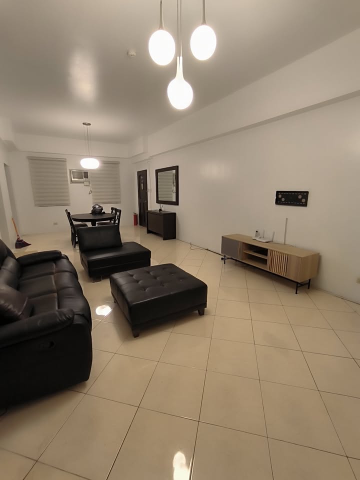 1 Bedroom in Paseo Parkview Suites Salcedo Village Makati Condo for Rent Property ID: RT026 — photo 6