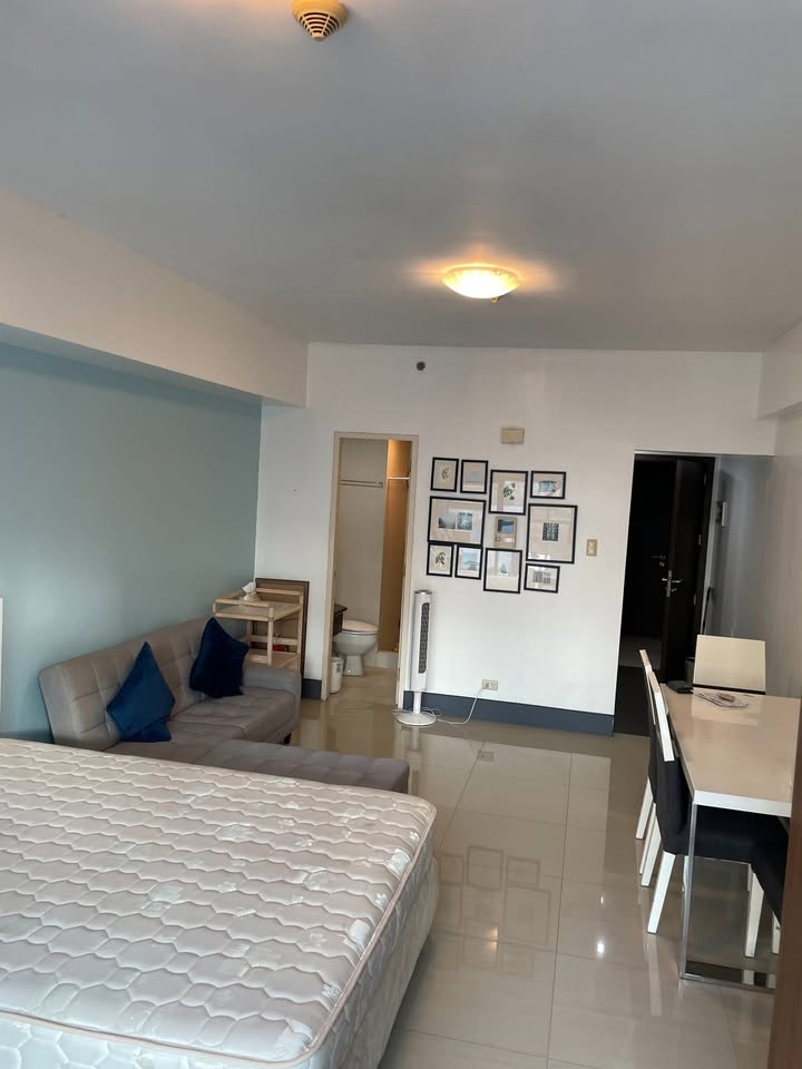 Studio in Greenbelt Excelsior Legaspi Village, Makati City Condo for Rent Property ID: RT029 — photo 6