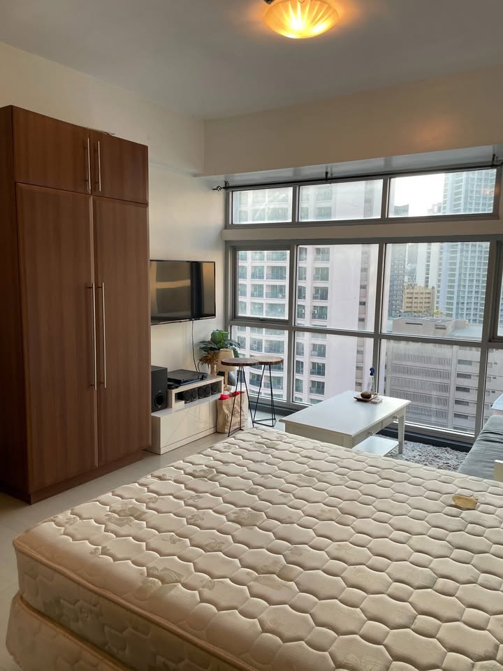Studio in Greenbelt Excelsior Legaspi Village, Makati City Condo for Rent Property ID: RT029 — photo 7