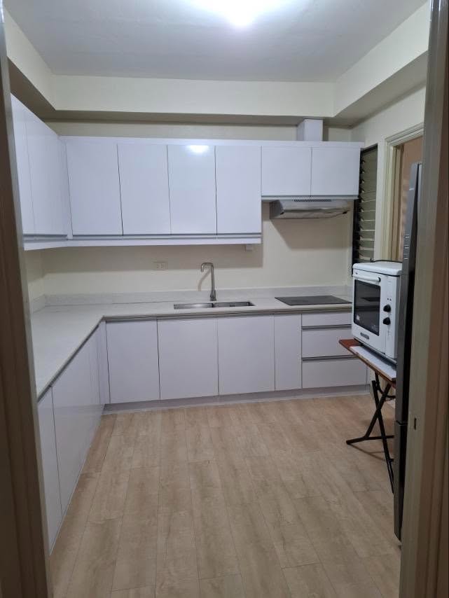 3 Bedroom in Westgate Plaza Salcedo Village, Makati City Condo for Rent Property ID: RT030 — photo 5