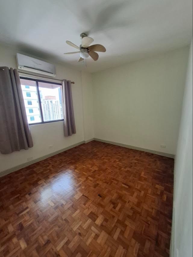 3 Bedroom in Westgate Plaza Salcedo Village, Makati City Condo for Rent Property ID: RT030 — photo 6