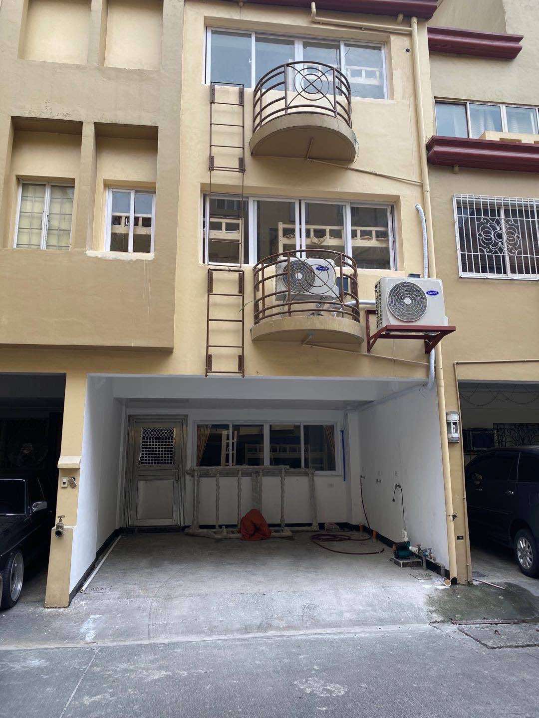 4 Bedroom Townhouse for Sale in Makati Prime City Condo Homes Property ID: RT032