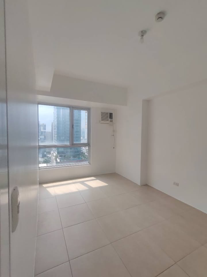 2 Bedroom in Avida Towers Verte BGC Taguig Condo for Rent Property ID: RT034 — photo 4