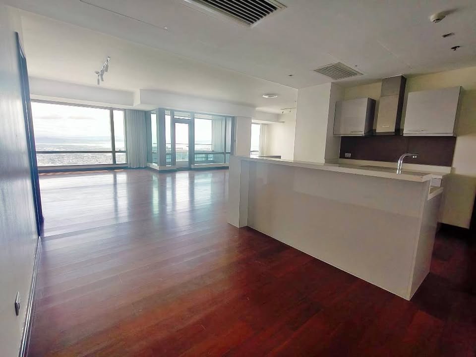 3 Bedroom in Horizon Homes Shangri La at The Fort BGC Taguig Condo for Rent Property ID: RT035 — photo 10