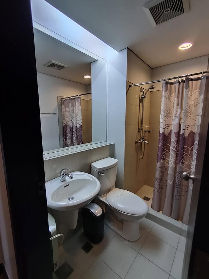 2 Bedroom in The Residences at Greenbelt San Lorenzo Tower Makati Condo for Rent Property ID: RT036 — photo 5