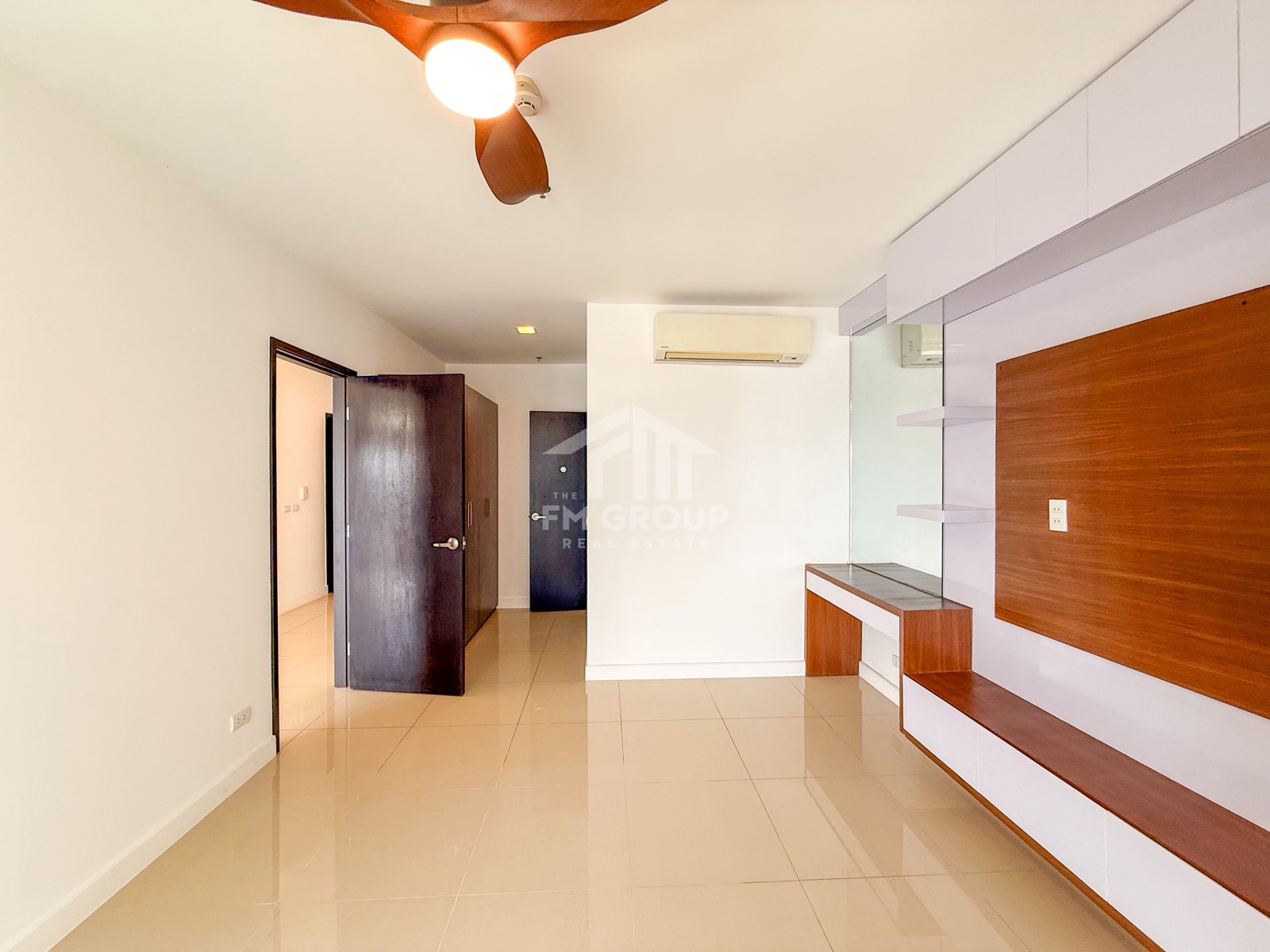 2 Bedroom for Rent in East Gallery Place BGC Taguig. Property ID: FM036 — photo 5