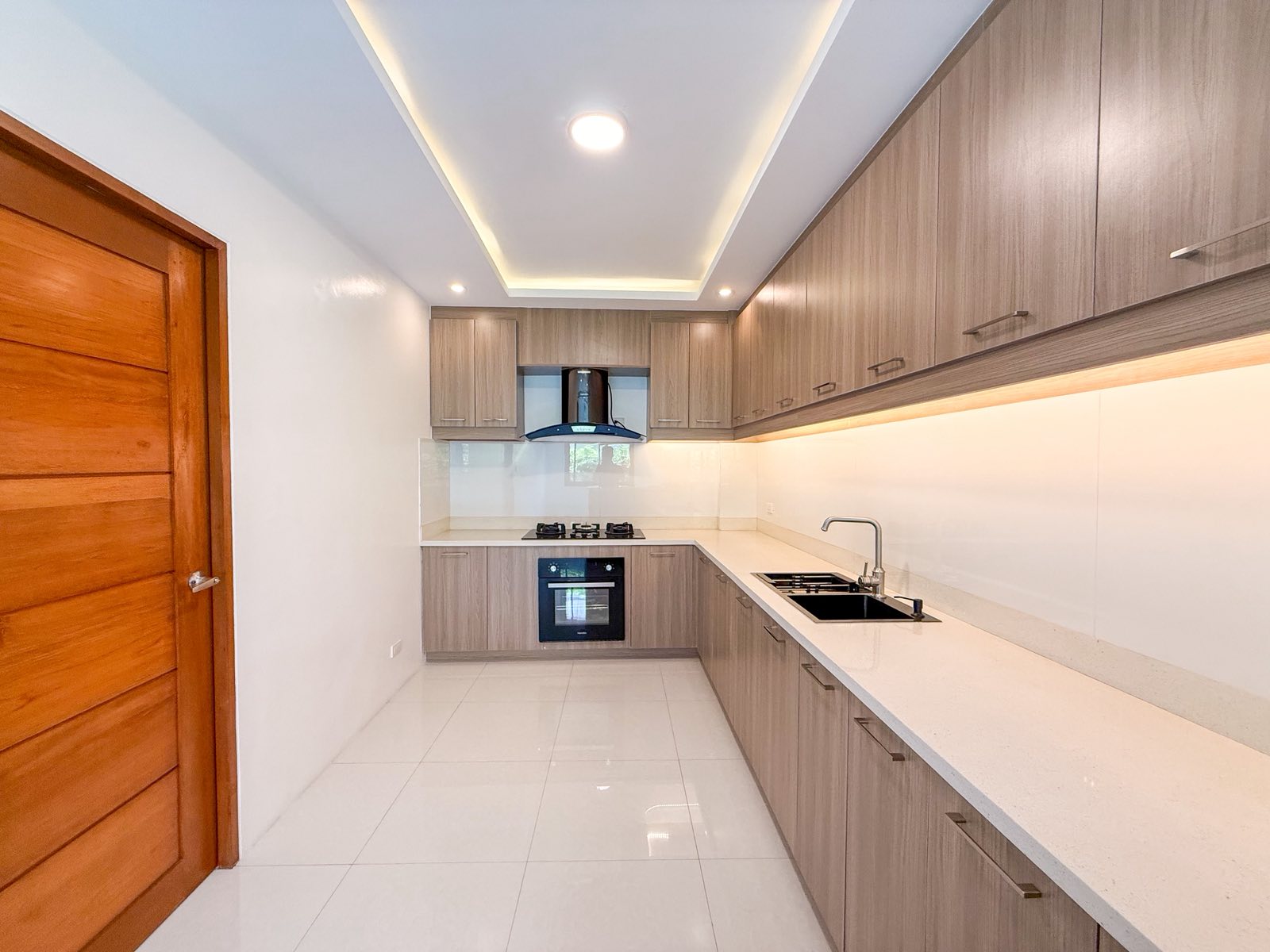 5 Bedroom House for Sale in Afpovai Phase 2 Taguig, Property ID: FM011 — photo 4