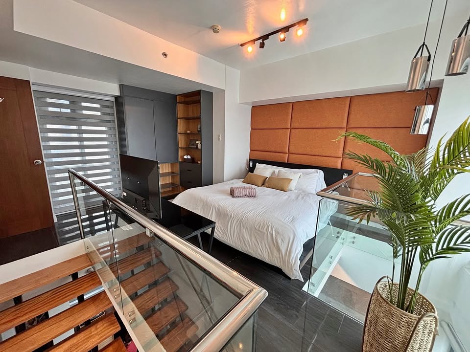 1 Bedroom Loft Type unit in Eton Parkview Greenbelt Makati Condo for Sale Property ID: RT037 — photo 1