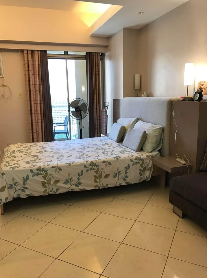 Studio For Rent in Paseo Parkview Suites at Salcedo Village Makati City, Property ID: JP042 — photo 1