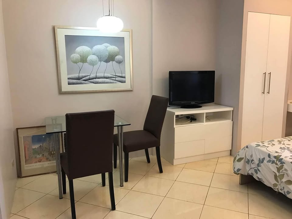 Studio For Rent in Paseo Parkview Suites at Salcedo Village Makati City, Property ID: JP042 — photo 2