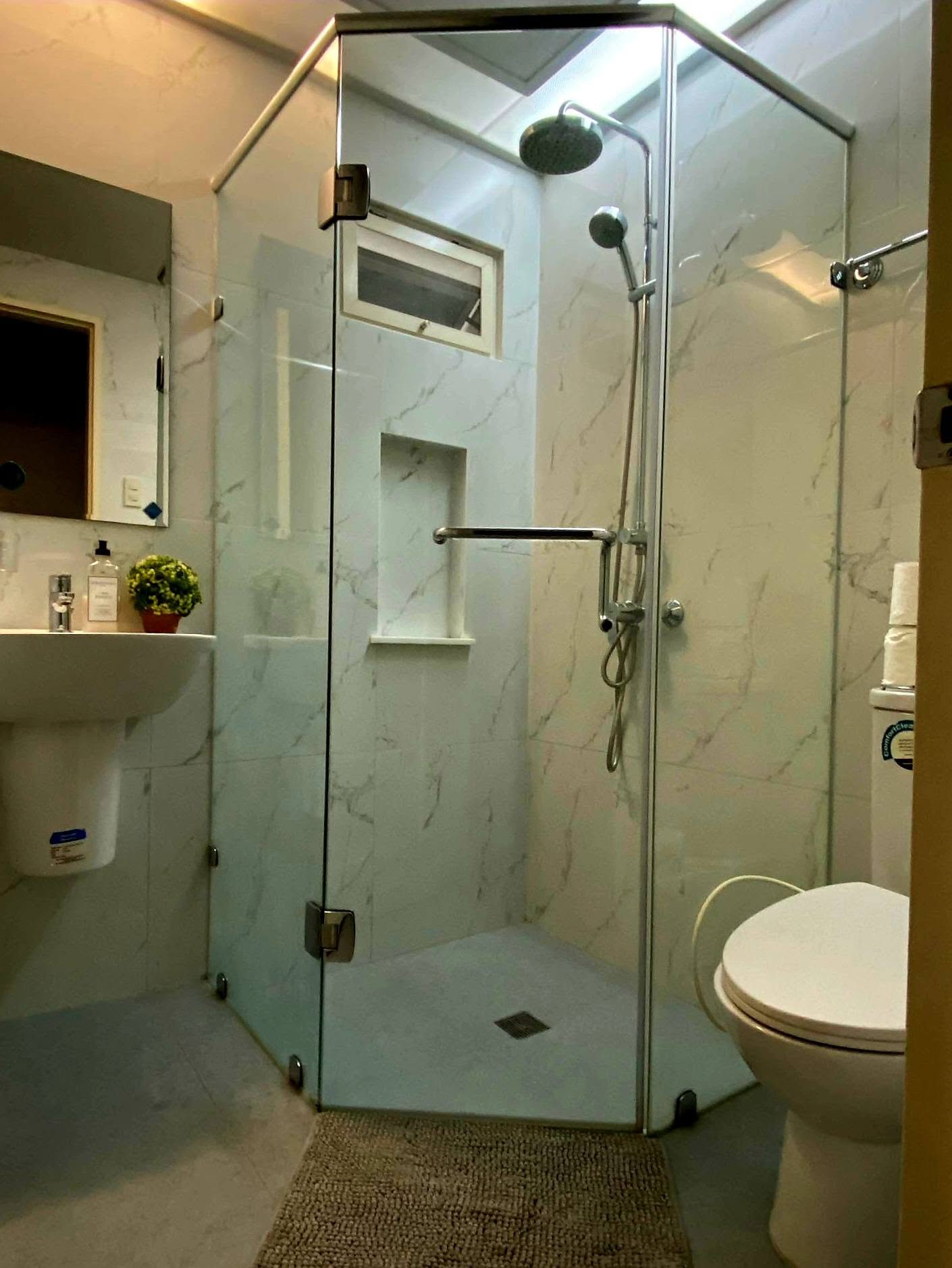 2 Bedroom in Pacific Place Condominium Ortigas Central Business District Property ID: RT038 — photo 2