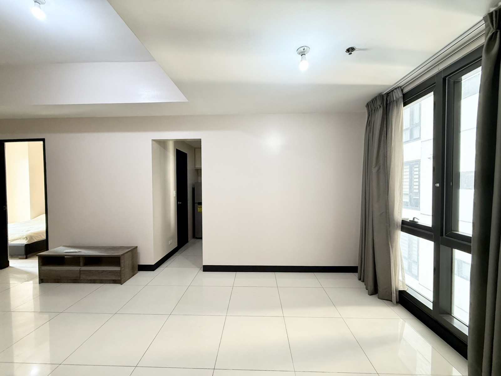 2 Bedroom in Greenbelt Hamilton Tower 1 Legaspi Village Makati Condo for Rent Property ID: FM043 — photo 9