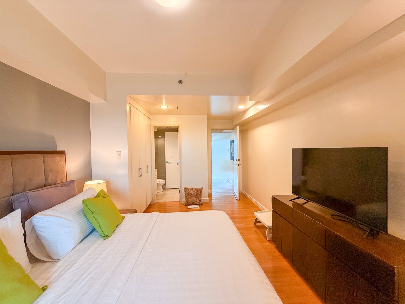 1 Bedroom in One Rockwell East Tower Loft Type Unit Makati Condo for Rent Property ID: FM047 — photo 11