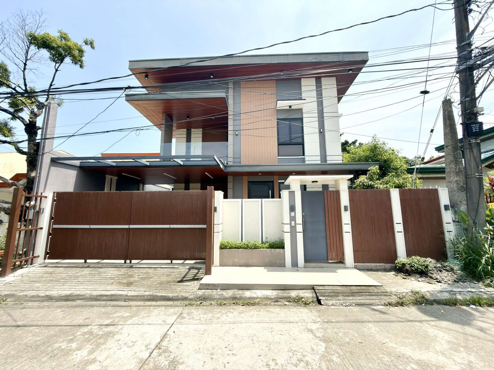 Brand New 5 Bedroom House for Rent in BF Homes, BF Northwest Paranaque City Property ID: RT020