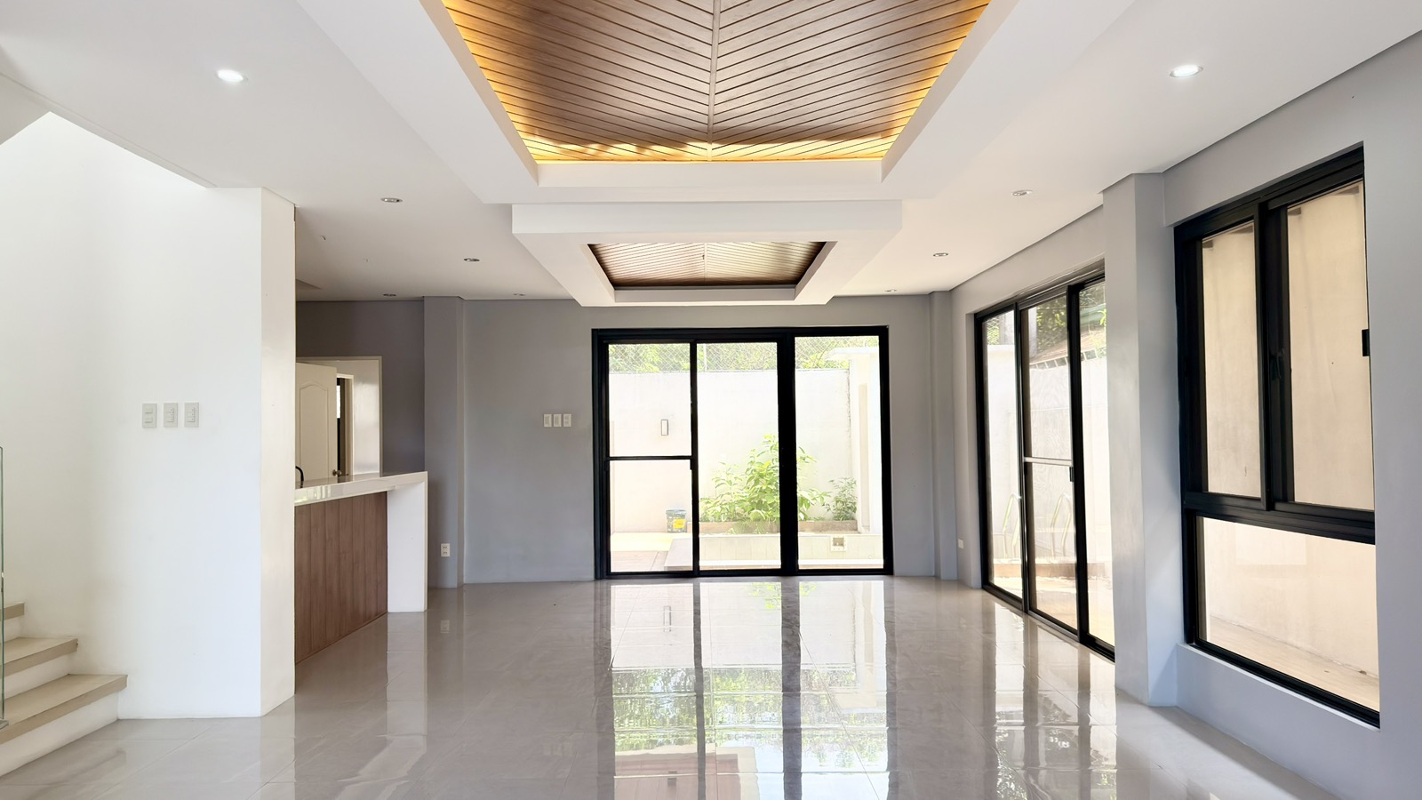 Brand New 5 Bedroom House for Sale in BF Northwest, Paranaque City. Property ID: RT019 — photo 3