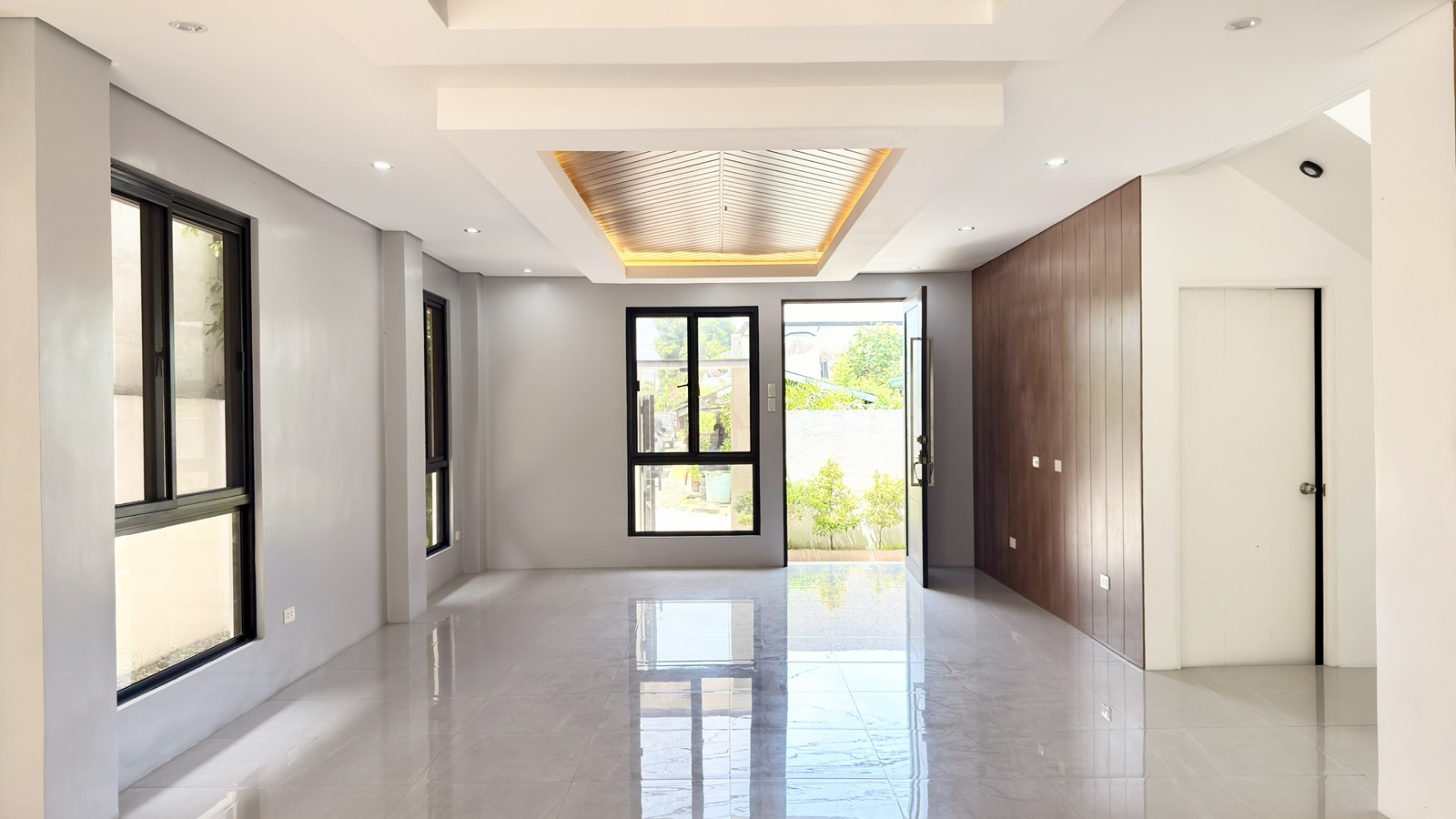 Brand New 5 Bedroom House for Sale in BF Northwest, Paranaque City. Property ID: RT019 — photo 5