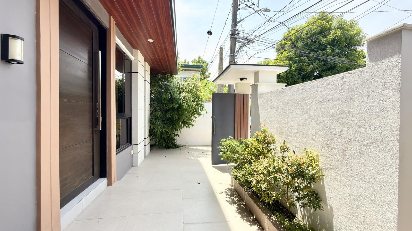 Brand New 5 Bedroom House for Sale in BF Northwest, Paranaque City. Property ID: RT019 — photo 12