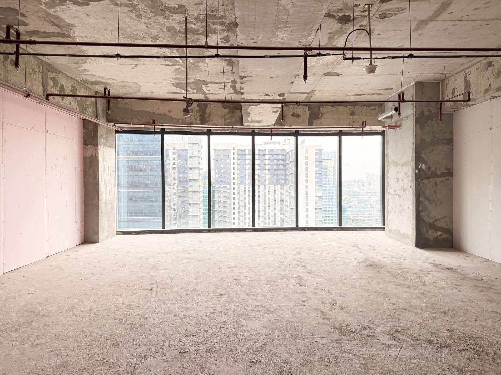 Bare Office Unit in Park Triangle Corporate Plaza. Property ID: FM048 — photo 6