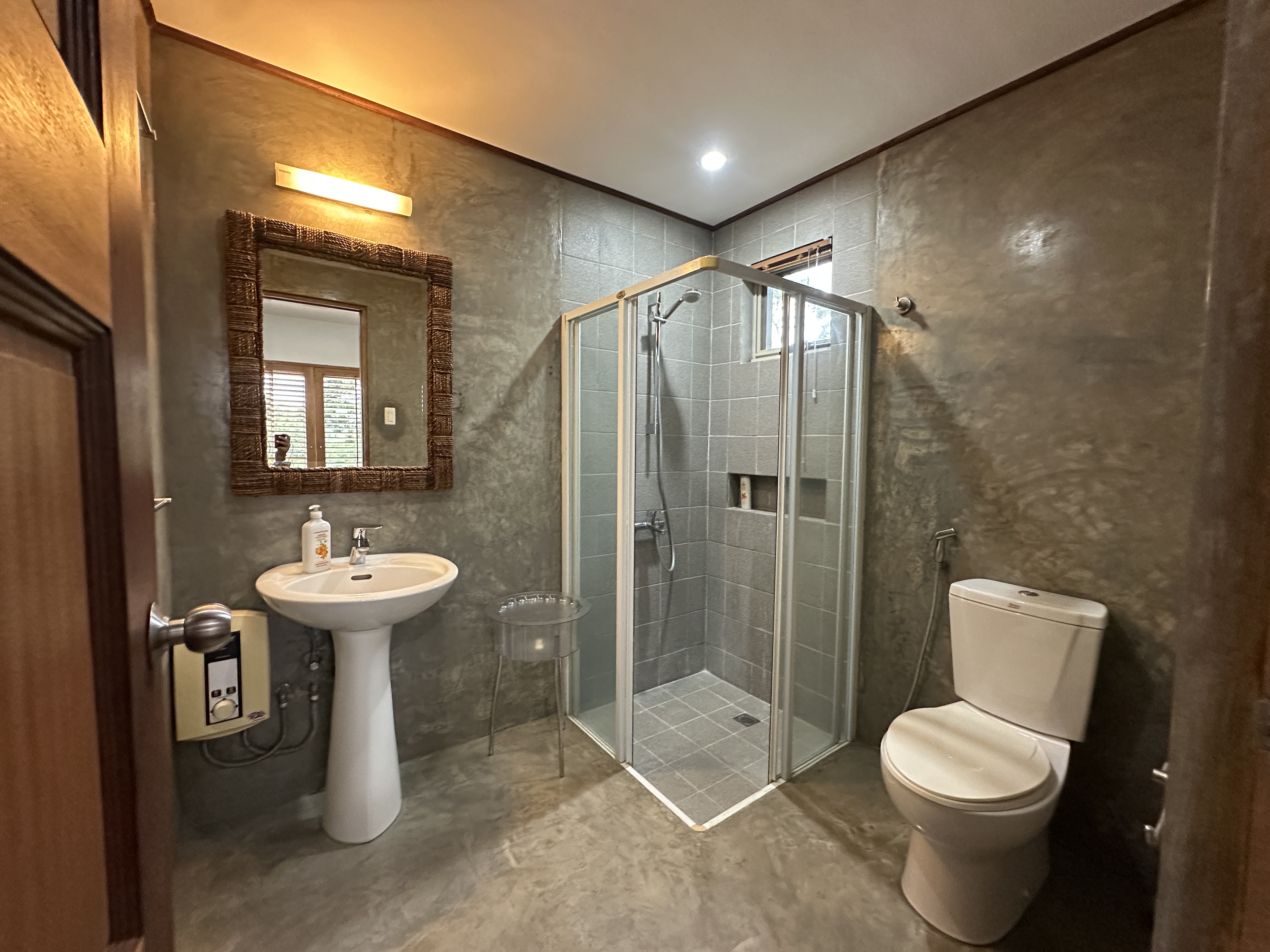 3 Bedroom House and Lot For Sale in Plantation Hills, Tagaytay| House and Lot for Sale | Property ID: EA022 — photo 7