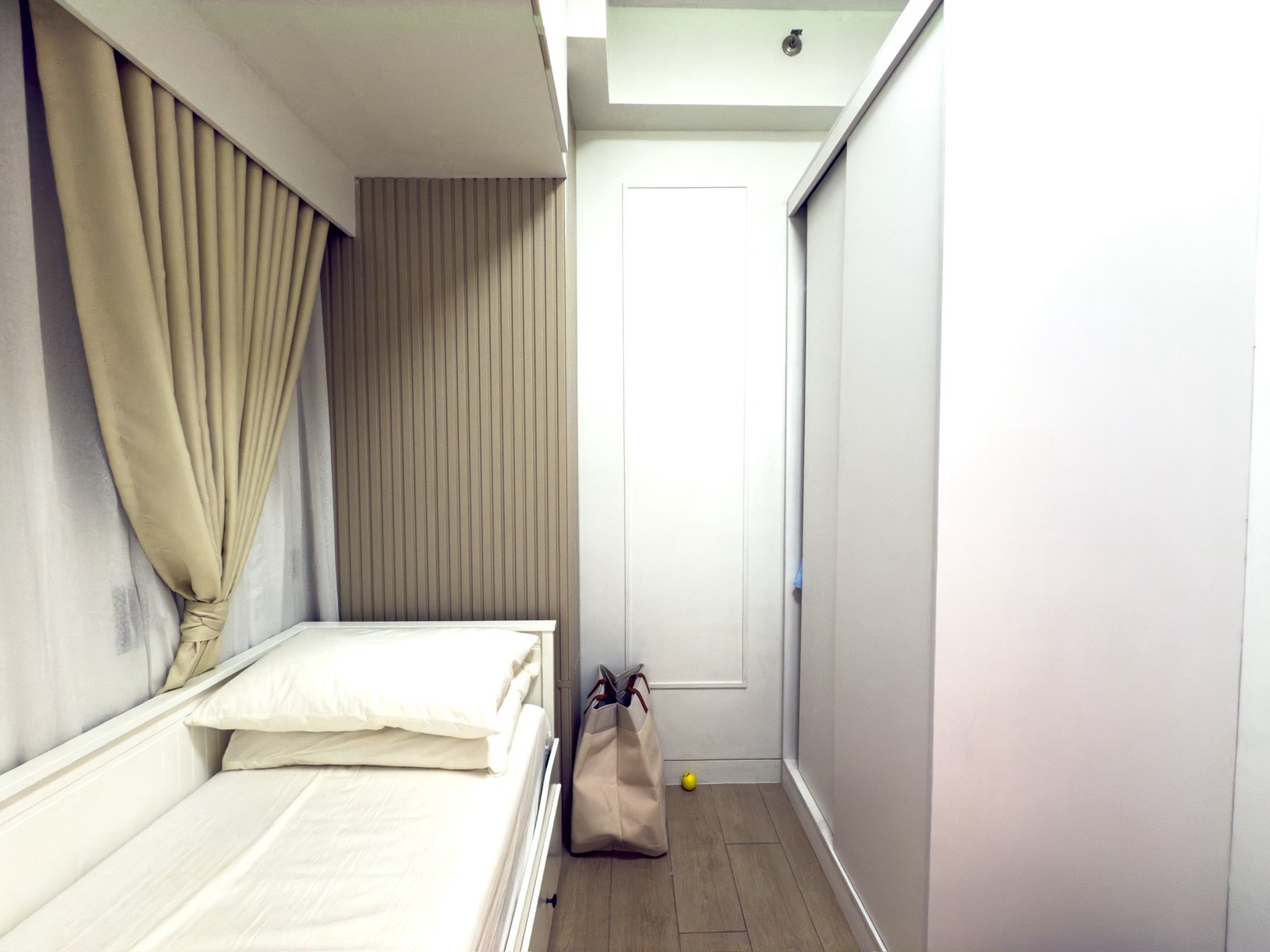 2 Bedroom for Rent in Greenbelt Hamilton Tower 1 Legaspi Makati. Property ID: FM050 — photo 7