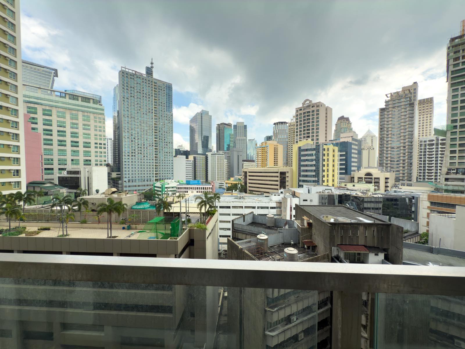 2 Bedroom for Rent in Greenbelt Hamilton Tower 1 Legaspi Makati. Property ID: FM050 — photo 9