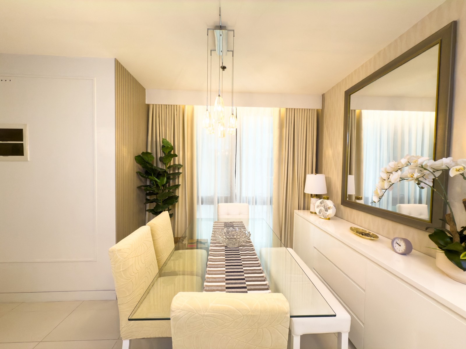 2 Bedroom for Rent in Greenbelt Hamilton Tower 1 Legaspi Makati. Property ID: FM050 — photo 10