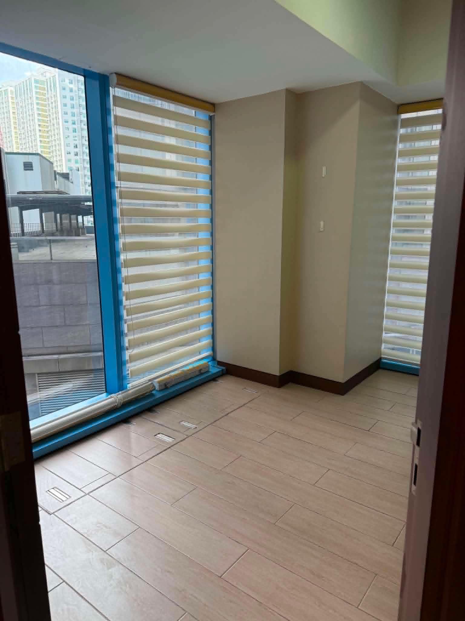 2 Bedroom in Three Central for Sale at Salcedo Village Makati City, Property ID: RB002 — photo 4