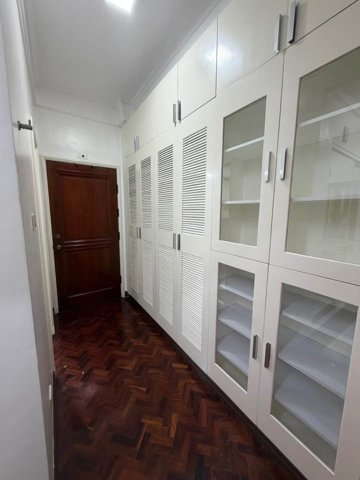 1 Bedroom in The Asia Tower Condominium Legaspi Village Makati City Condo for Rent Property ID: RT41 — photo 2