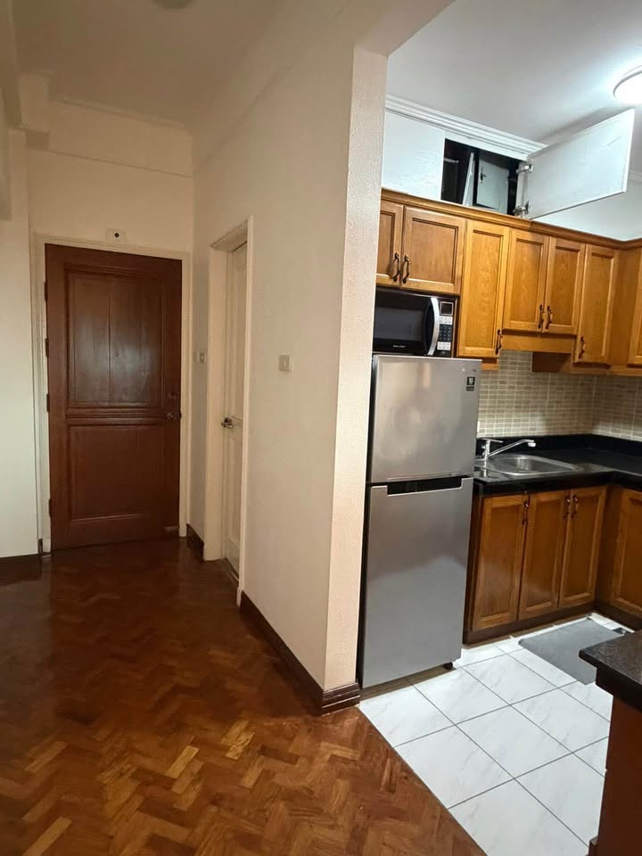 1 Bedroom in The Asia Tower Condominium Legaspi Village Makati City Condo for Rent Property ID: RT41 — photo 5