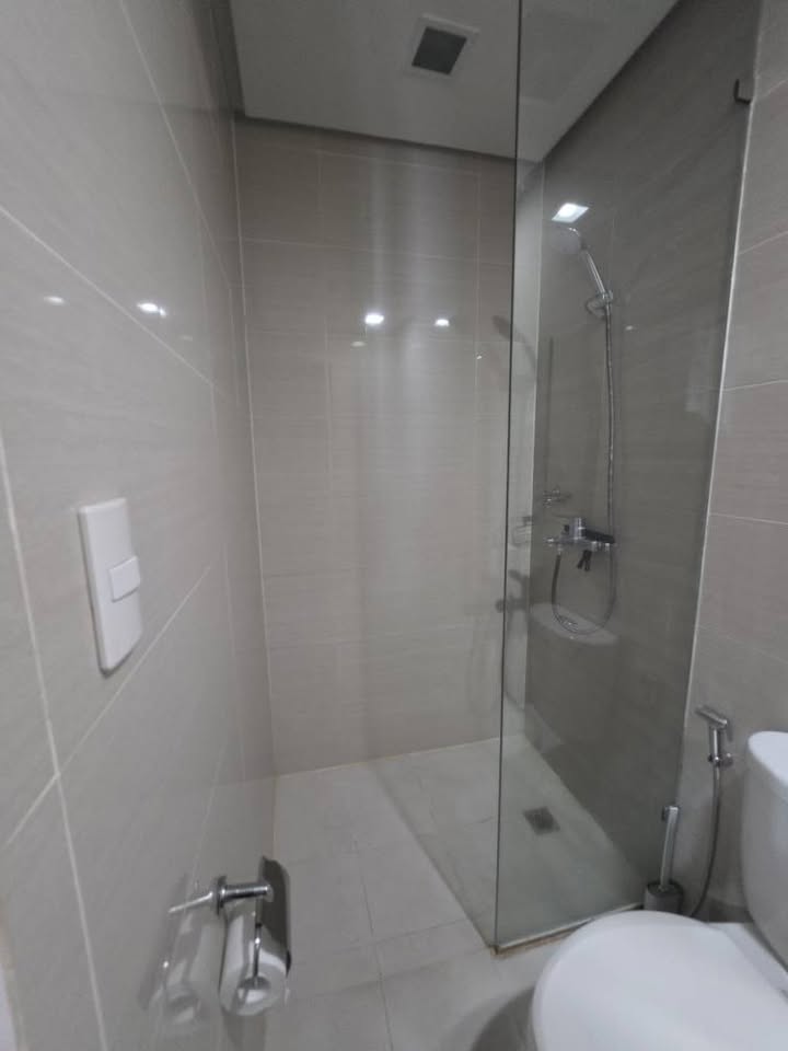 Studio in Greenbelt Hamilton Tower 1 Legaspi Village Makati City Condo for Rent Property ID: RT043 — photo 3