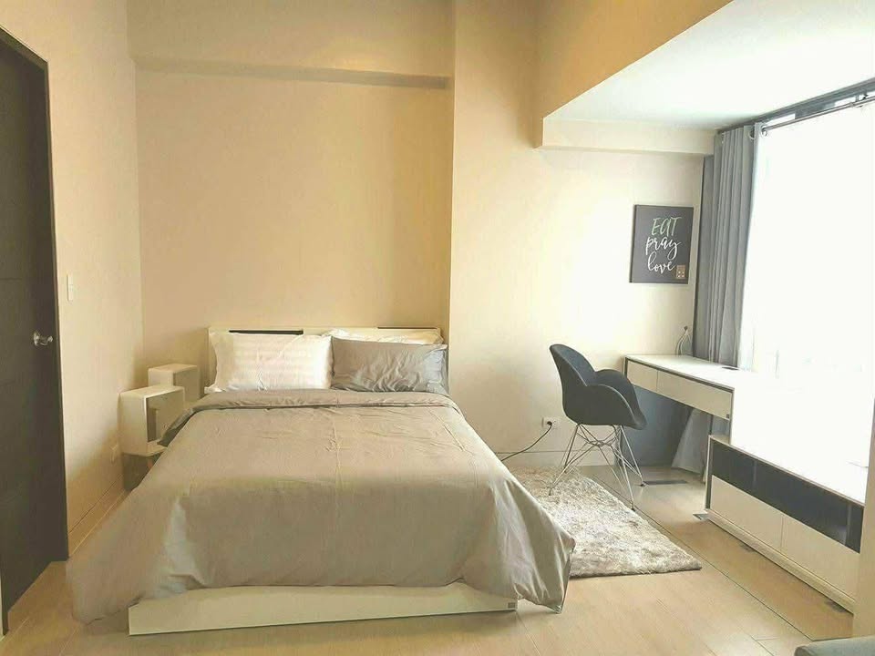 1 Bedroom in Greenbelt Hamilton Tower 1 Legaspi Village Makati City Condo for Rent Property ID: RT044 — photo 1