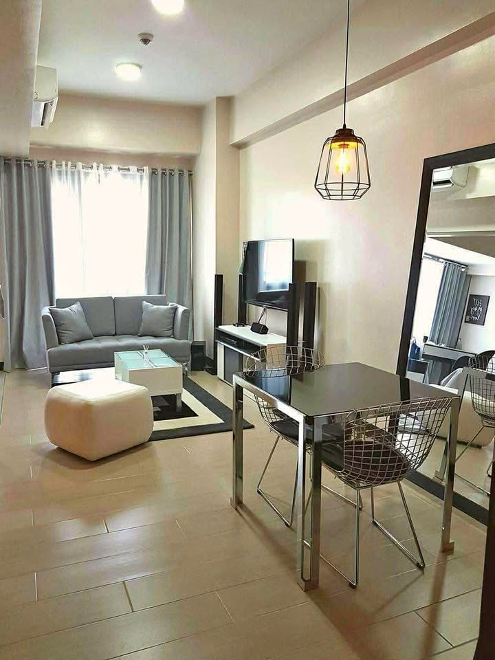 1 Bedroom in Greenbelt Hamilton Tower 1 Legaspi Village Makati City Condo for Rent Property ID: RT044 — photo 6