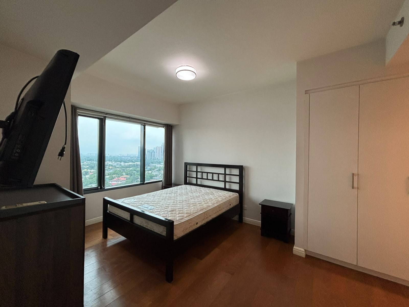 1 Bedroom For Rent in One Rockwell East Tower at Rockwell Makati City, Property ID: JP046 — photo 2