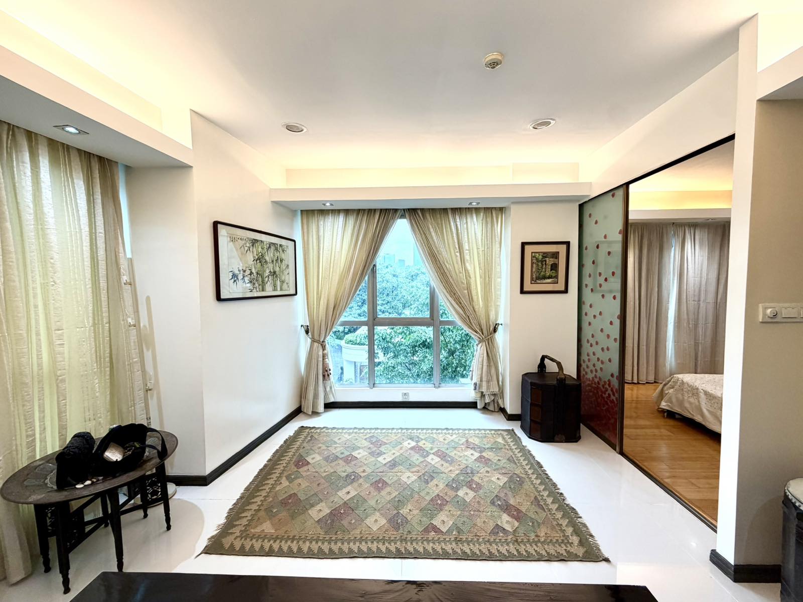 3 Bedroom for Rent in Kensington Place BGC Taguig. Property ID: FM051 — photo 2